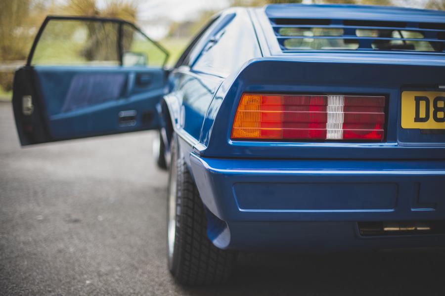 Сервисные книги Lotus Esprit Turbo HC Limited Edition 1987 года  (фото 13 из 181)